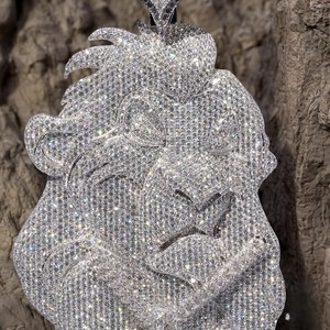 Pendentifs Hip Hop personnalisés pour hommes, tête de Jésus plaquée or, en argent 925, entièrement pavés de diamants Moissanite - Product Image 4