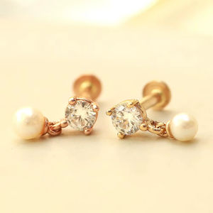 Pendientes de Oro Sólido de 14k con Estrella y Perla, Diamantes Cultivados en Laboratorio, Venta al por Mayor de Joyería Fina, Pendientes de Diamantes de Laboratorio - Product Image 1