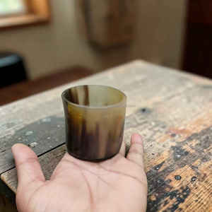 Portavelas de cuerno de buey auténtico de primera calidad, hecho a mano, artículo de decoración de lujo para el hogar a precio económico. - Product Image 3