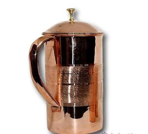 Ensemble de carafes en cuivre pour une culture artistique raffinée de la table, service d'eau en métal avec verres, durable et réutilisable pour le service de table. - Product Image 1
