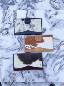 Portefeuille de grande taille en cuir de fourrure de vachette pour femmes sac à main en cuir véritable pochette porte-cartes motif occidental portefeuille en gros - Product Image 6