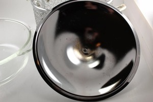 Cazuela Grabada con Acabado Plateado Real y Patas Decorativas para Servir Comida Caliente en la Mesa de Comedor y Eventos Festivos, de la India - Product Image 6