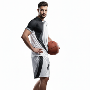 Conjunto de Ropa Deportiva de Moda, Camiseta de Manga Corta con Pantalones Cortos en Colores Blanco, Negro y Gris, Diseño Acampanado Personalizado - Product Image 3