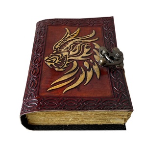 Journal personnel de cahier à couverture rigide en cuir véritable vintage en relief de dragon celtique avec des papiers de bord en laiton antique C-Lock et Deckle - Product Image 3