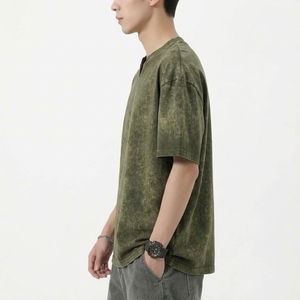 เสื้อยืดคอกว้างแขนสั้นทรงโอเวอร์ไซส์สำหรับผู้ชาย ผ้าคอตตอนหนานุ่ม สไตล์วินเทจ สตรีทแวร์ พิมพ์ลายซิลค์สกรีนแบบวอชด์ ทันสมัย - Product Image 4