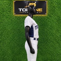 Maillot de baseball personnalisé pour femme Topline – Rayures blanches et bleues, manches courtes, boutonnage frontal, coupe régulière, respirant et anti-humidité