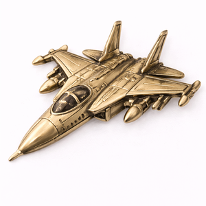 Cadeaux souvenirs du club aérien, épingles à revers personnalisées en métal en forme d'avion - Product Image 6