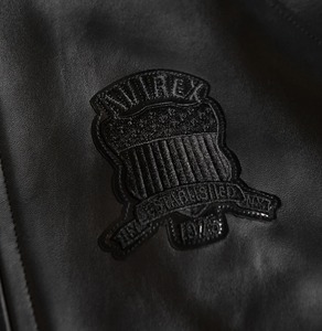 Chaquetas de Cuero Avirex Premium para Hombre, Color Negro Completo, Corte Ajustado, Cuello Alto, Transpirables, Resistentes al Viento y Ecológicas - Product Image 3
