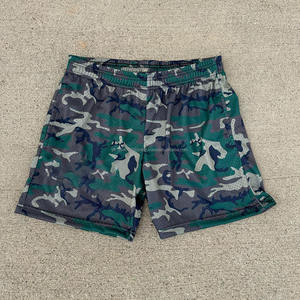 กางเกงขาสั้นตาข่ายพิมพ์ลายดอกไม้สำหรับทุกเพศใส่ได้ทั้งชายและหญิงกางเกงขาสั้นผ้าลูกฟูกโลโก้ออกแบบได้ตามต้องการเป็นมิตรกับสิ่งแวดล้อมสำหรับผู้ชายและผู้หญิง - Product Image 2