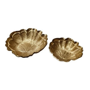 Ensemble de 2 bols de service en métal doré avec pieds et poignées latérales, plat décoratif pour fruits et collations, décoration de centre de table - Product Image 4