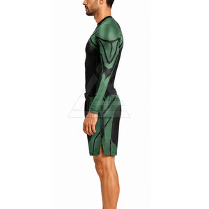 Conjunto moderno de rashguard y pantalones cortos de MMA con pantalones cortos a juego y top de compresión, cómodo para artes marciales y entrenamiento. - Product Image 5