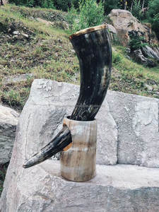 Polished Viking <b>Drinking</b> Horn with Animal <b>Stand</b> Natural Crafts for Epic <b>Drinking</b> Scenes - Product Image 3