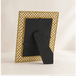 Cadre photo de luxe en métal tressé, motif ajouré doré, en aluminium moulé, pour table, décoration intérieure, vente en gros, pour mariage - Product Image 3