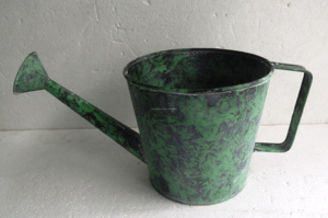 Arrosoir en métal de jardin en fer pour décorations de plantes et de fleurs d'intérieur et d'extérieur - Product Image 2