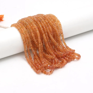 ลูกปัดพลอยบุษราคัม AAA + เหลี่ยมเพชรพลอยขนาด5.5มม. หลวมธรรมชาติ - Product Image 1