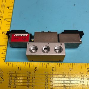 Ensembles d'électrovannes DYNAMCO D3632320, D3632320 - Équipements et pièces semi-conductrices de confiance à l'échelle mondiale chez - Product Image 1