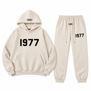 Ensemble de survêtement unisexe 3 pièces écologique 80% coton coupe ample à capuche hiver noir et rouge veste t-shirt pantalon de jogging athlétique - Product Image 1