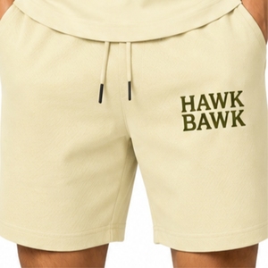 Shorts en maille pour hommes, légers, décontractés, avec cordon de serrage, texture respirante, taille élastique décontractée, style décontracté, logo frontal respirant - Product Image 1