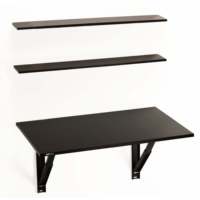 Bureau d'ordinateur au design moderne, table d'étude élégante pour une station de travail confortable