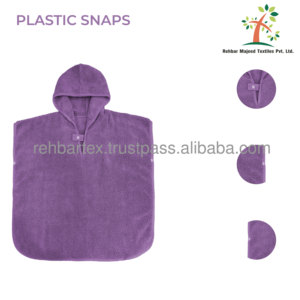 Poncho à capuche en coton éponge de haute qualité pour enfants, doux, confortable, taille personnalisée et plusieurs couleurs pour garçons et filles, idéal pour la plage - Product Image 3