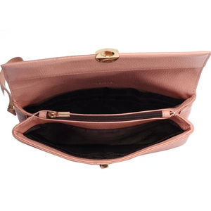 Elegante bolso de mano de cuero rosa con cierre de candado para uso nocturno en todas las estaciones - Product Image 4