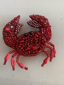 Broche de Diseño con Bordado y Pedrería, con Hermosos Detalles Hechos a Mano, para Mercados de Moda Internacionales, Venta al Por Mayor - Product Image 3