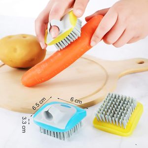 Juego de 3 Cepillos de Cocina con Cerdas Flexibles para Fregar Verduras y Frutas, para Limpiar Patatas, Zanahorias y Otras Frutas y Verduras - Product Image 3