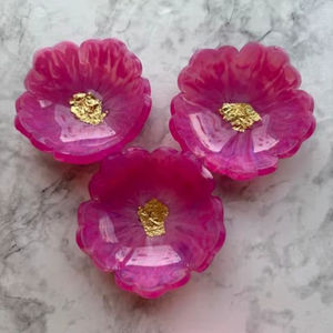 Bol de service en résine sur support vert LIVING, petits bols en verre en forme de fleurs vertes et dorées - Product Image 3