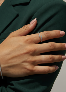 Bague Éternité Unisexe de Luxe en Or Massif 18K Plaqué Rhodium avec Diamant Taille Brillant Sertie à Griffes Certifiée IGI pour Fiançailles - Product Image 3