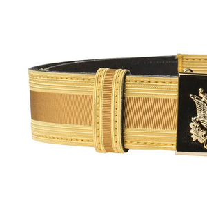 Ceinture en cuir formelle de haute qualité avec boucle en alliage, design rayé doré, emblème noir - Product Image 6
