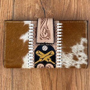 Nouvelle arrivée usiné à la main sculpture peau de vache fourrure cuir pochette coque de téléphone élégant beau Design portefeuille multi-usages cadeau pour elle - Product Image 2
