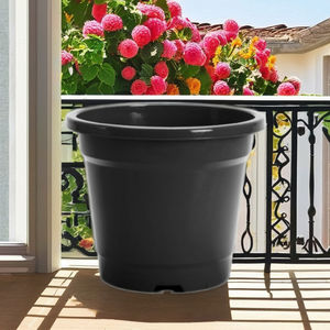 Pot de jardin en plastique de 11 pouces, résistant aux intempéries, pour plantes d'intérieur et d'extérieur, élégant et minimaliste. - Product Image 1