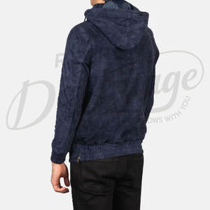 Sudadera con Capucha para Hombre, Color Azul Marino, de Gamuza Genuina, con Cierre de Cremallera de un Cuarto y Bolsillo Frontal - Product Image 2