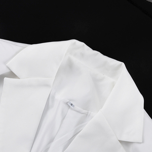 Ensemble deux pièces d'été : Veste courte sportive à col halter boutonnée sans manches avec épaulettes et short taille haute très élastique - Product Image 6