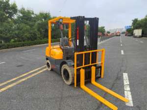 Montacargas Usado TCM 30 Diésel de Combustión Interna de 3 Toneladas, Equipo de Construcción, Precio de Fábrica con Motor y Rodamientos - Product Image 6