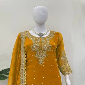 Conjunto Kurti Palazzo de Georgette Sintético VASTRA COTTAGE con Lentejuelas, Remaches, Moti y Encaje, para Fiesta, Estilo Étnico - Product Image 4