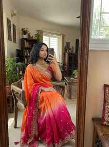 Tissu Fendi Sartin très doux et élégant, au look riche, avec de magnifiques broderies, travail de sequins de 3 mm, bordure épaisse avec motifs boutis. - Product Image 2