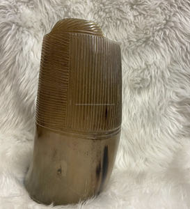 Tasse Viking en corne de buffle Chope à bière artisanale Design personnalisé Décor nordique et idée cadeau - Product Image 1