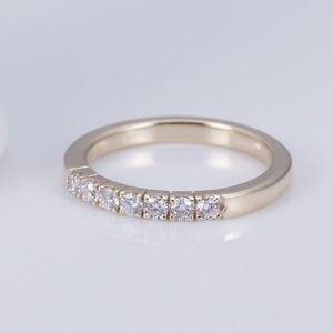 แหวนเพชรโมอิสซาไนต์หรูหราสุดฮิต ตัวเรือนทอง 14K สำหรับเป็นของหมั้นหรือของขวัญวันครบรอบ มีจำหน่ายแล้ว - Product Image 3