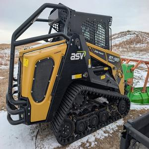 Cargadora Compacta de Orugas ASV RT120 de Calidad Premium, Diseñada para Ofrecer Potencia, Durabilidad y Alto Rendimiento a un Precio Competitivo - Product Image 2