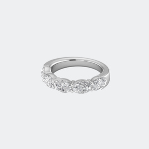 แหวนวงแหวนห้าเม็ดทรงวงรี 3.00 กะรัต ประดับเพชรแบบหนามเตย - Product Image 6