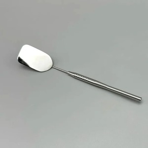BAFA SURGICAL INSTRUMENTS Espejo Bucal Dental de Acero Inoxidable con Empuñadura Manual Moleteada, Instrumento Quirúrgico de 6 Mandíbulas Clase I, Color Plata - Product Image 3