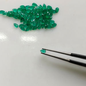 Ónix Verde Natural, Corte Pera de 4x2.5MM, Gema Suelta de la Mejor Calidad para Joyería, Gemas de Red Mountain - Product Image 4