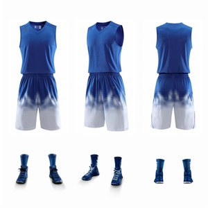 Ensemble de maillot de basketball imprimé par transfert thermique pour homme, sans manches, col en V, anti-humidité, avec short et chaussettes assortis, personnalisable à l'avant - Product Image 5