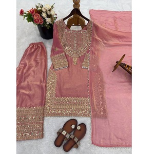 Ensemble Sharara Salwar Palazzo en Georgette de Soie Ethnique Brodé de Haute Qualité pour Femme – Idéal Hiver et Été - Product Image 1