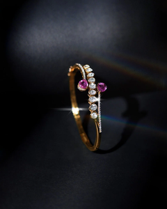 Pulsera de Diamantes Polki de Oro de 18K con Diseño Floral Curvo y Elegante, Ajustable, Joyería de Moda Premium para Mujeres y Niñas, para Fiestas - Product Image 2
