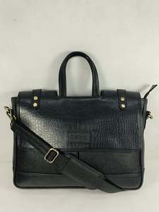Sac porte-documents pour ordinateur portable en cuir PU motif crocodile de qualité supérieure avec poche à rabat avant, deux poignées de transport et bandoulière réglable - Product Image 1