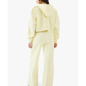 Chaqueta Deportiva Casual con Capucha y Cremallera Personalizada OEM, Chaqueta Corta Holgada para Mujer, Chándal de Algodón y Forro Polar para Correr al Aire Libre - Product Image 2