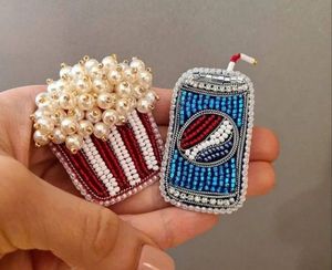 Broche de Moda Bordado con Cuentas MD HANDICRAFTS MD-9675 para Trajes de Ocasiones Especiales, Diseño Floral Elegante Hecho a Mano - Product Image 5