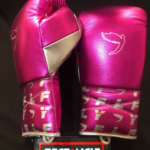 Premium Quality Top Trending Luxury Fly Boxing Training <b>Gloves</b> Customized Durable Leather Super Comfortable Fly Boxing <b>Gloves</b> - Product Image 5